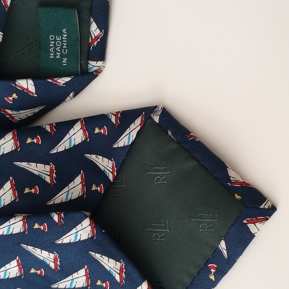 Ralph Lauren Nautical Tie. - Picture 6 of 6